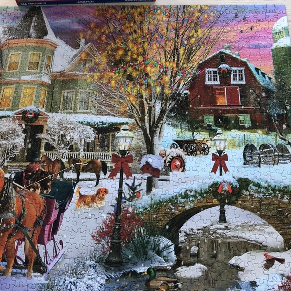 White Mountain Christmas Time Puzzle - Picture 4 of 8